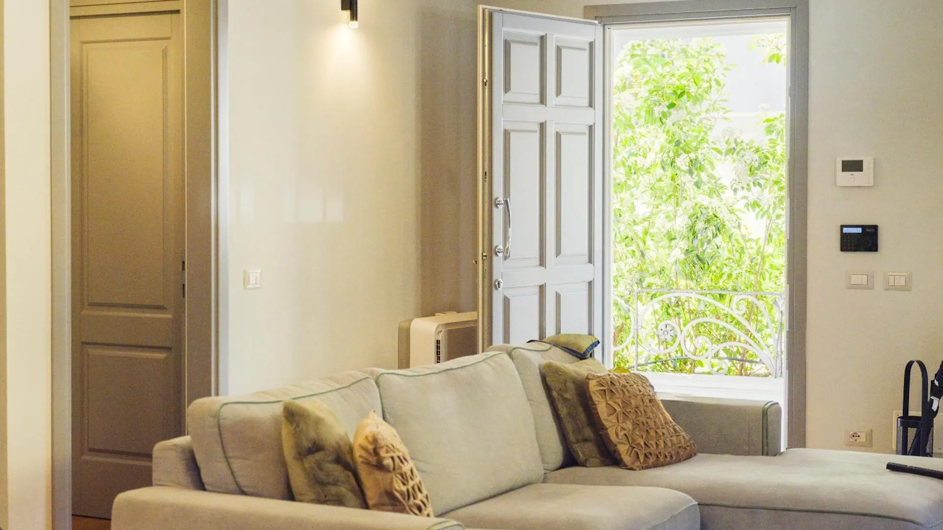 Residenza Carlotta - Luxury And Design Beside Arno Villa Florence